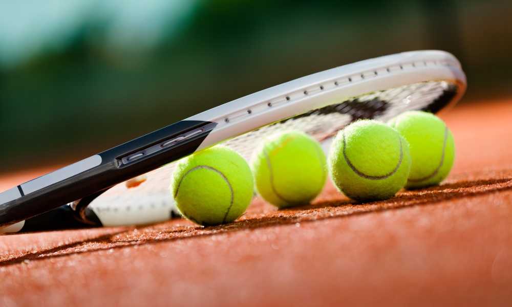 Titanium vs Graphite Tennis Racquet Which one is best