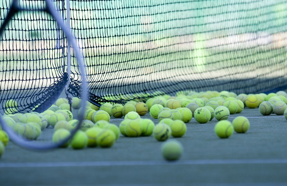 hard-court-tennis-balls